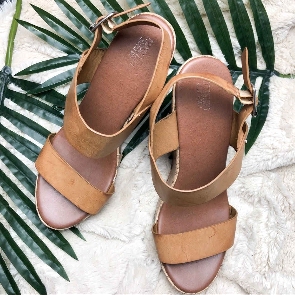 Mossimo Tan Wedges